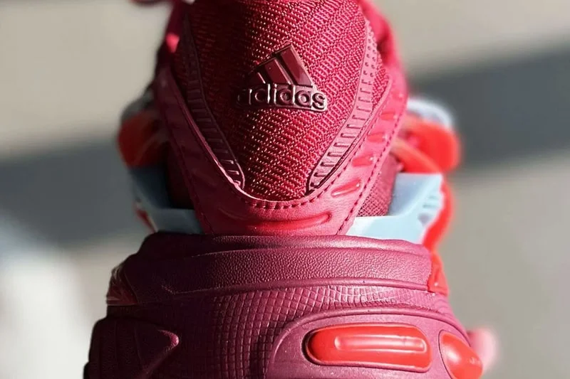 Pharrell x adidas Adistar Jellyfish выходит в ярком красном цвете