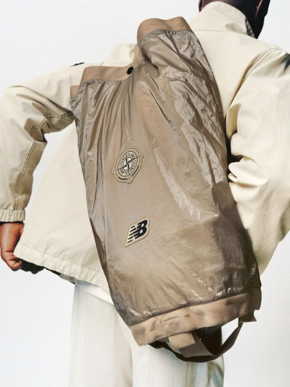 Stone Island и New Balance объединяются в весенней коллекции 2026 года