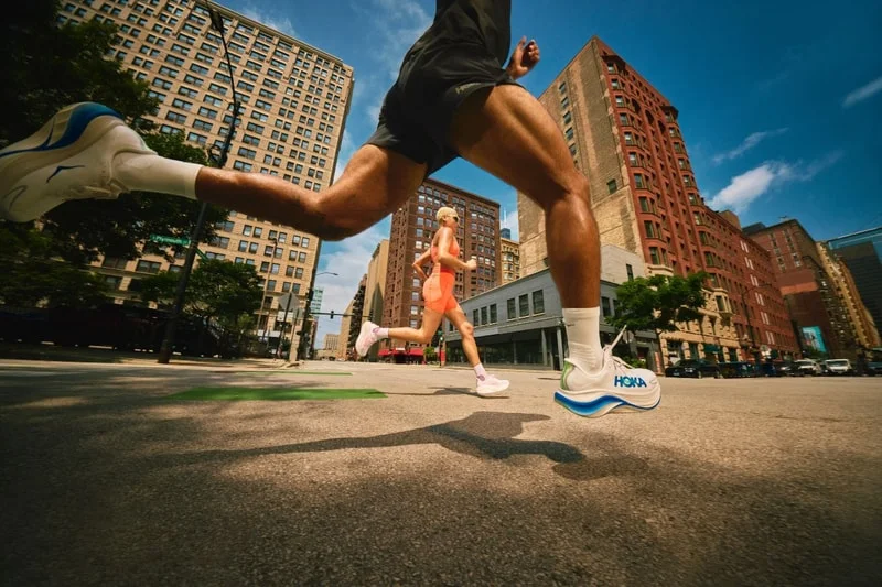 HOKA представляет новую модель Skyward X 2 для бега
