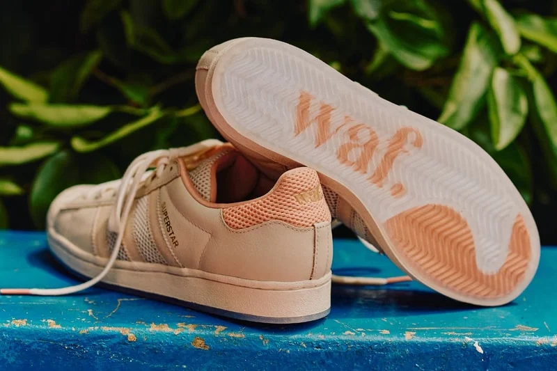 adidas объединяется с лейблом waf из Лагоса для создания нового Superstar