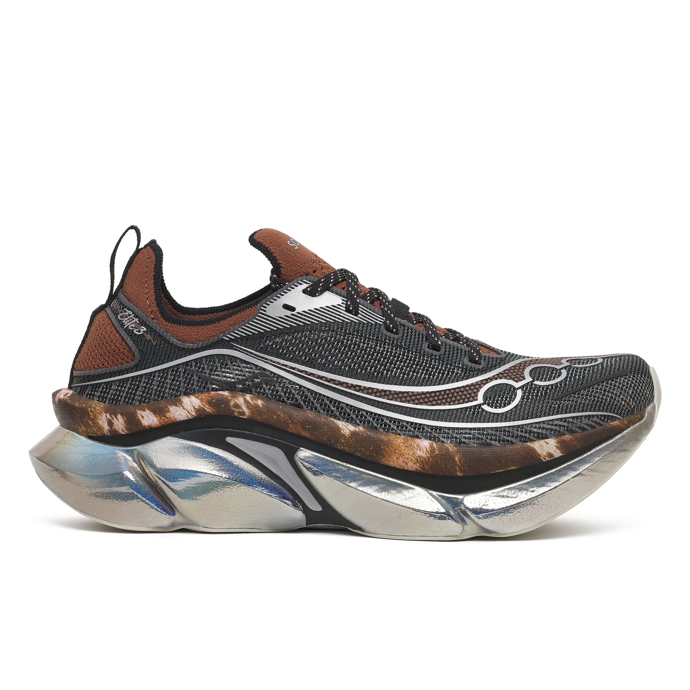 Коллекция Saucony “Space Cowboy” выйдет 2 октября