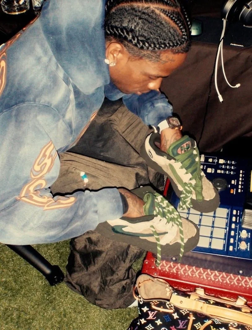 Трэвис Скотт представил кроссовки Cactus Jack x CPFM Nike Flea 1