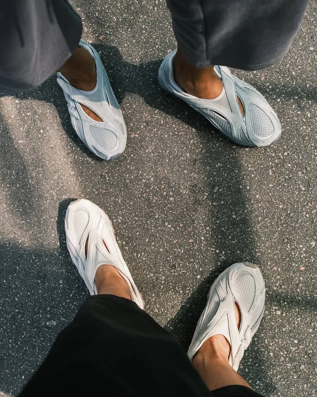 Новая минималистичная версия 204V на липучках от New Balance