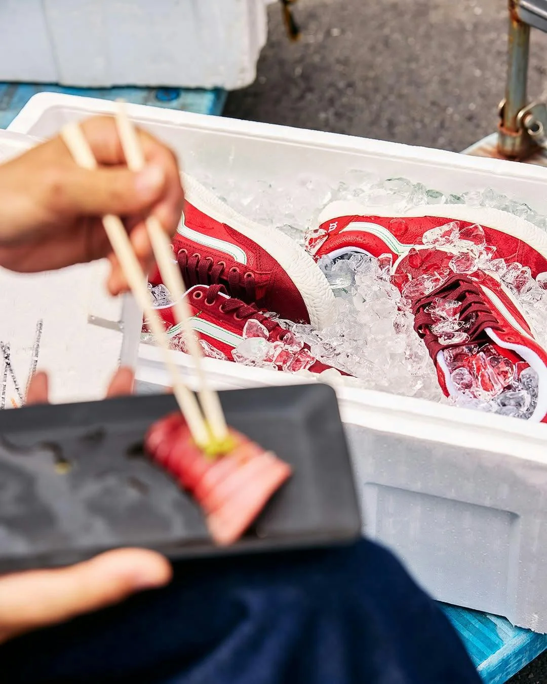 Суши на кроссовках: Vans представляют Old Skool в стиле тунца