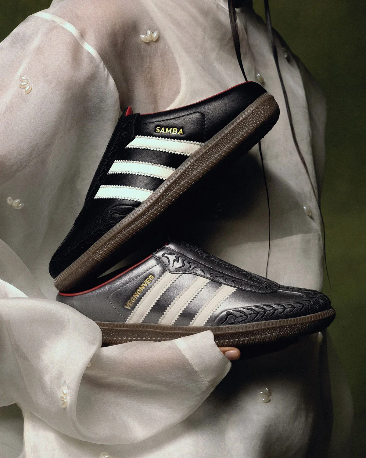 VegNonVeg превращает adidas Samba в слип-он мюли