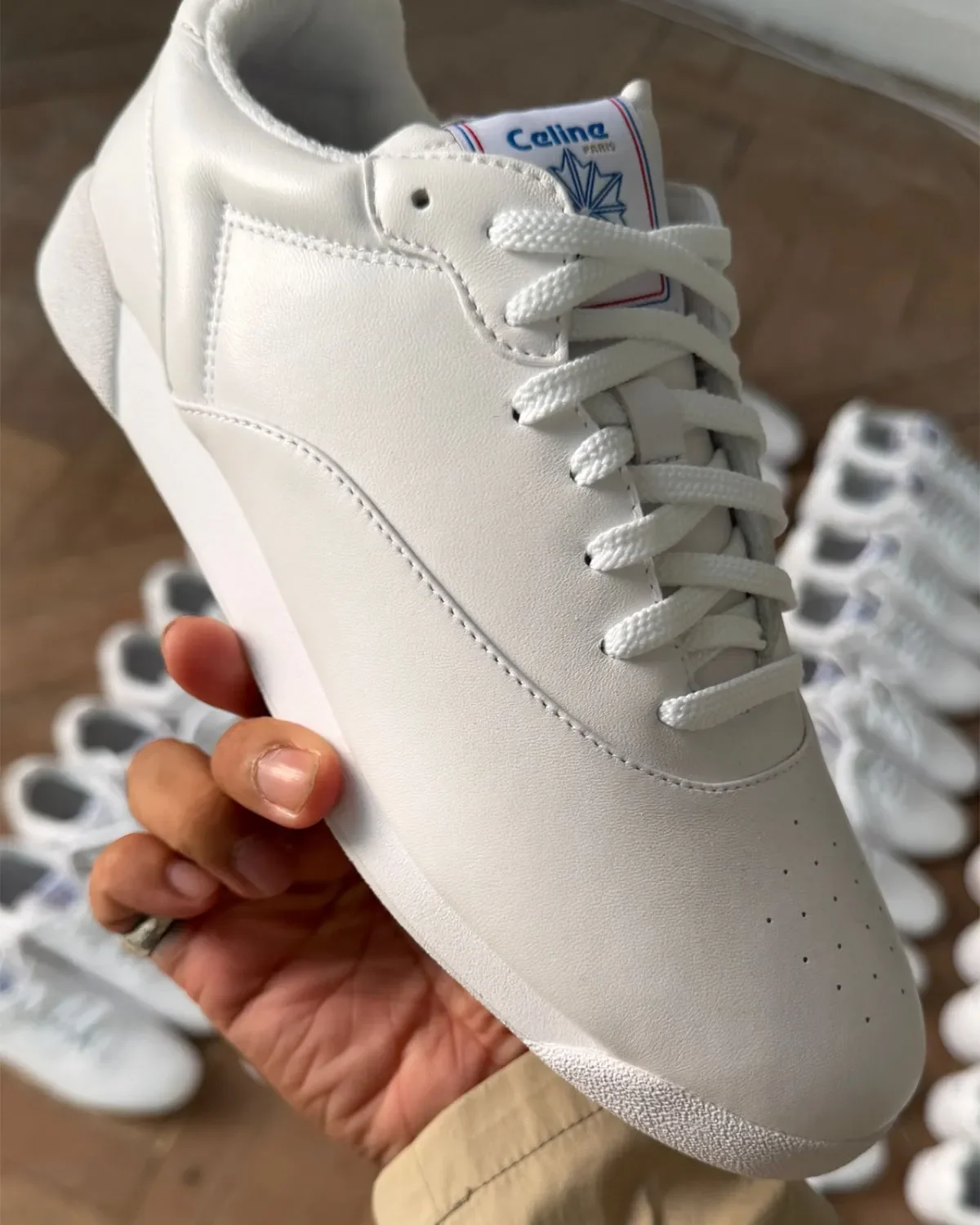 CELINE и Reebok: неожиданный союз в мире уличной обуви