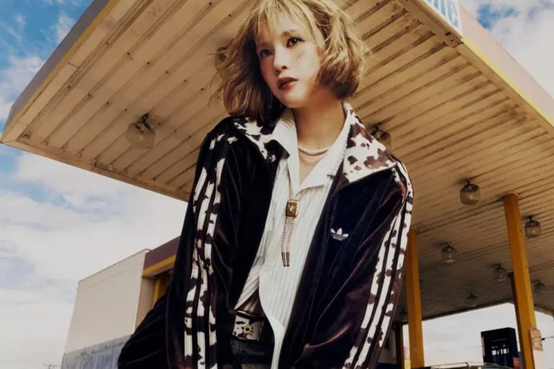 9090 и adidas Originals представляют трек-куртку с принтом под корову
