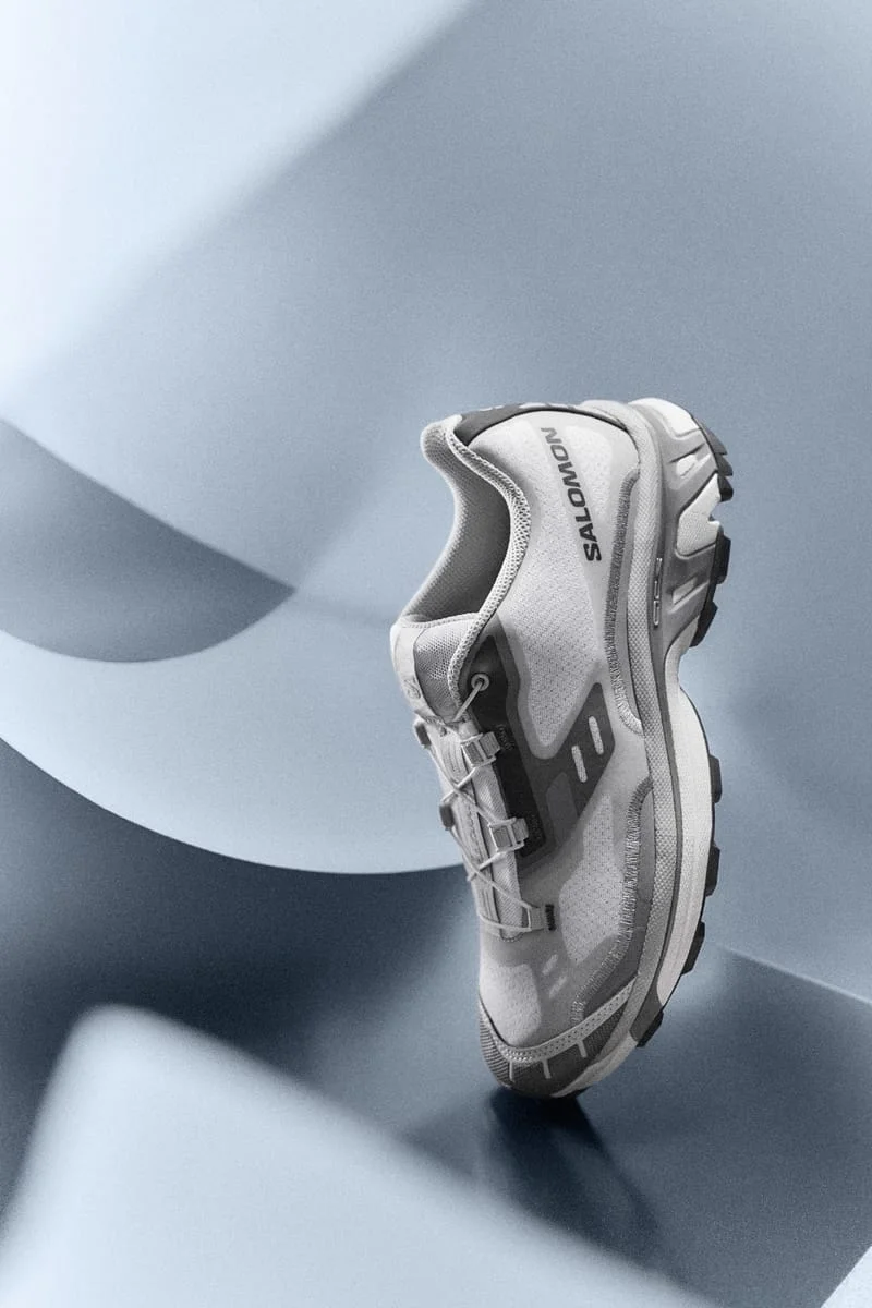 Ма Яньсюн читает Salomon XT-RIDGE как здание
