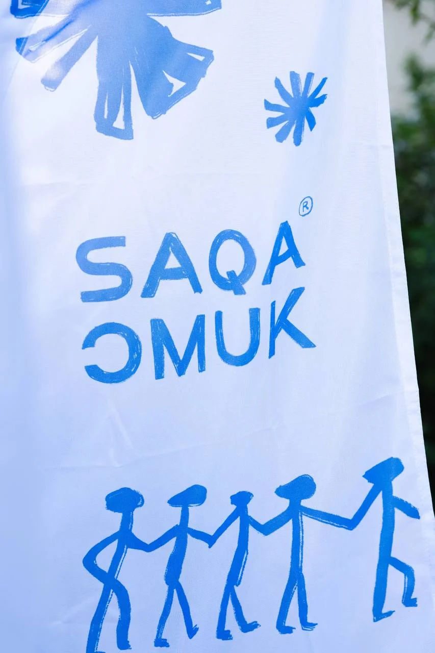 Необычная презентация Saqa Omuk: традиции и стритвир в одном флаконе