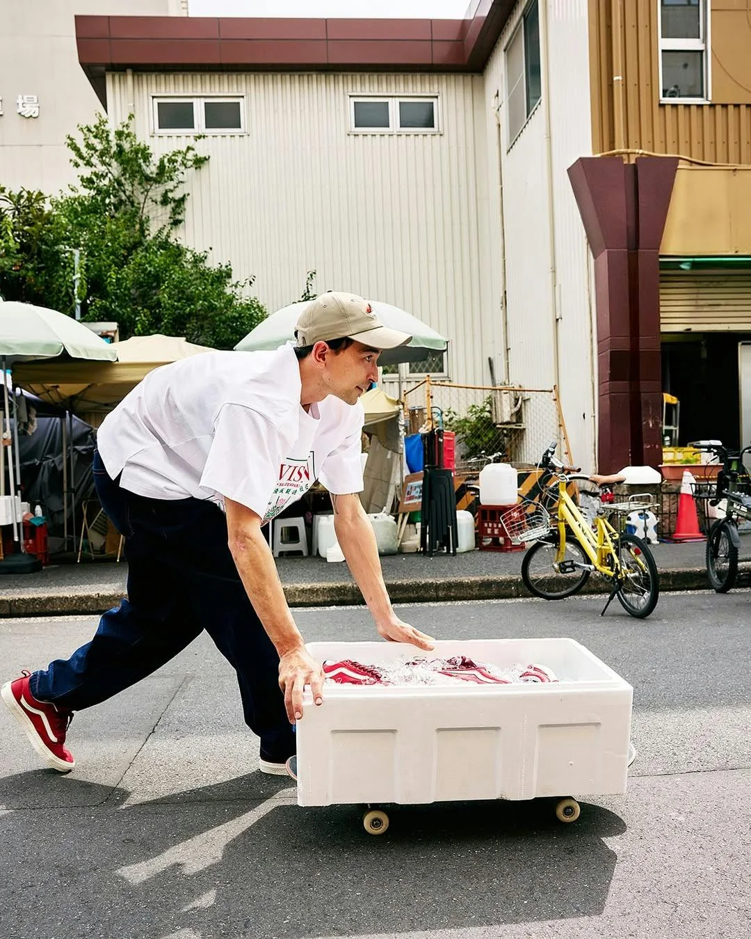 Суши на кроссовках: Vans представляют Old Skool в стиле тунца