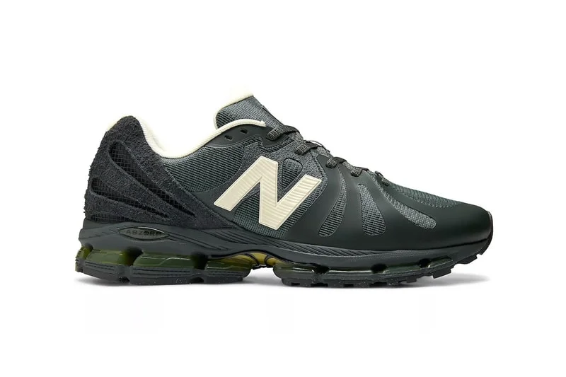 Смотрим на Stone Island x New Balance 1890 "Глубокий лес"