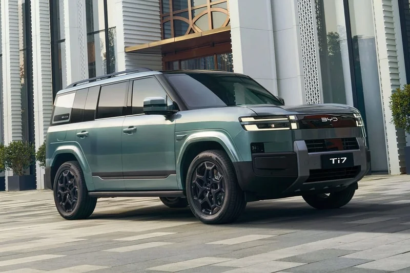 BYD Ti7 — новый флагман в премиум-сегменте SUV с 600 л.с. и запасом хода 79 миль на электротяге