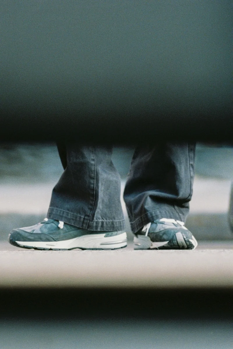 mfpen переосмысляет New Balance 991v1 с помощью «избыточной кожи»