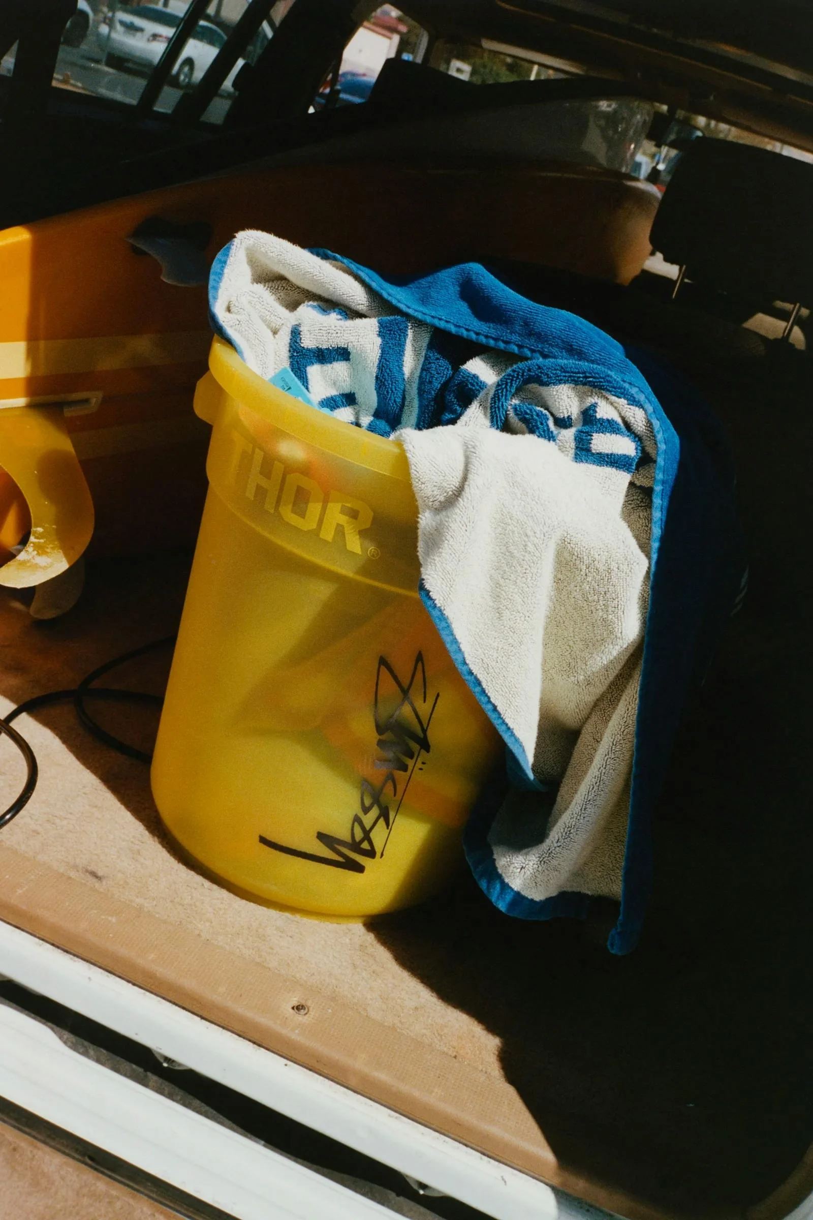 Stüssy освоила стритвир. Теперь она совершенствует всё остальное.