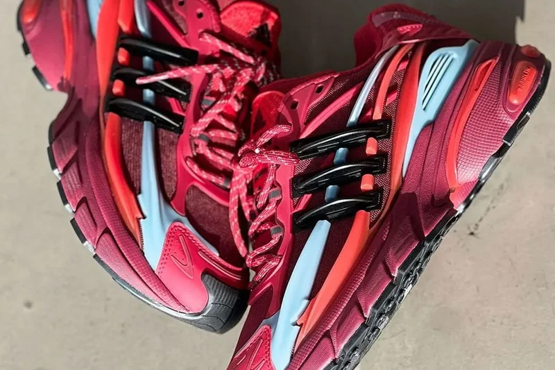 Pharrell x adidas Adistar Jellyfish выходит в ярком красном цвете