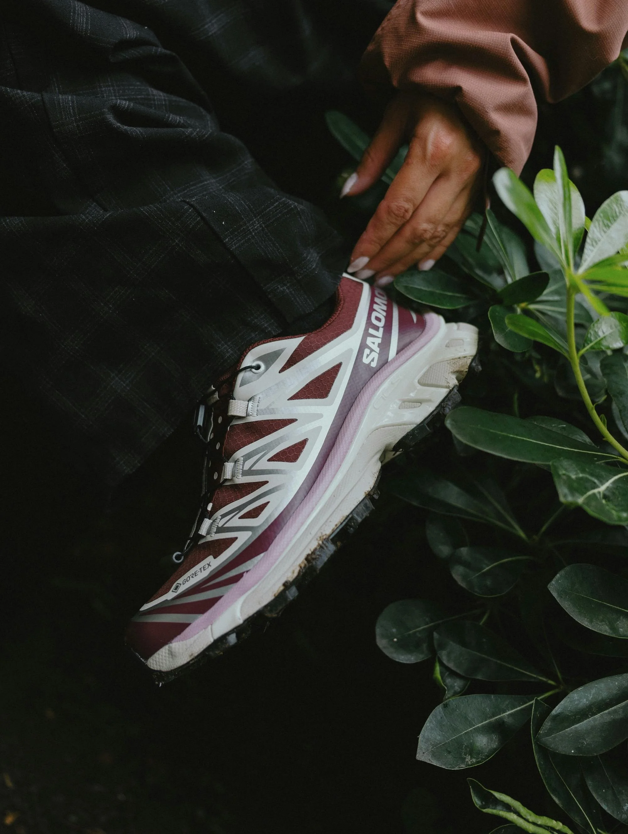 Сказочные кроссовки Salomon GORE-TEX XT-6: стиль и прочность в одном флаконе
