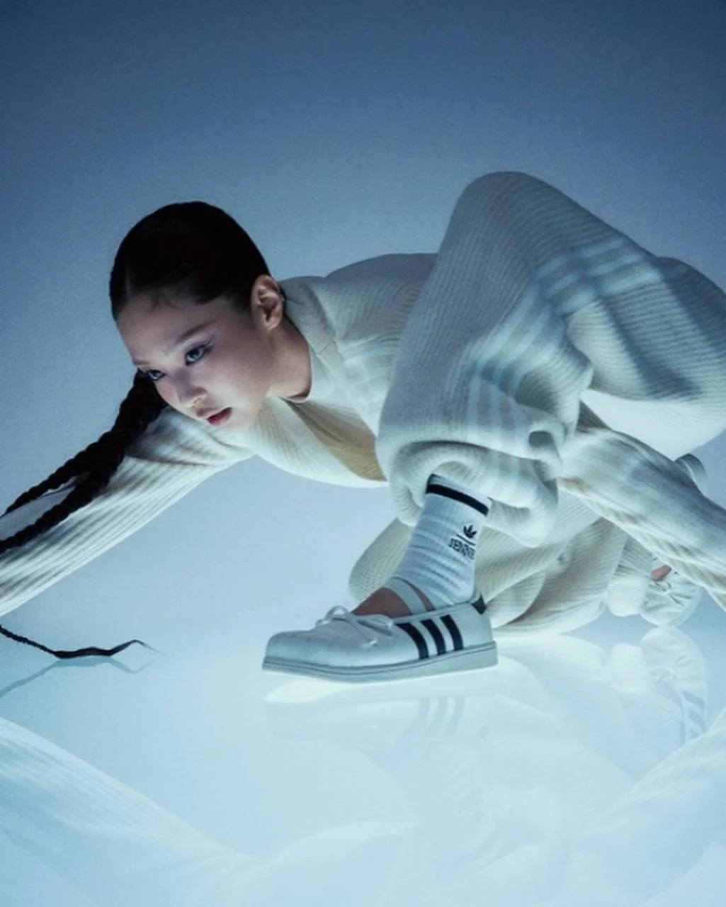 А балеткор когда-нибудь закончится? Adidas и Дженни из BLACKPINK в новой коллаборации