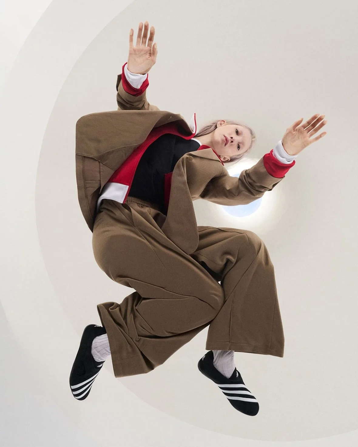 Новая обувь Pharrell и adidas: Vario Flat Earther Suede Pack выходит на следующей неделе
