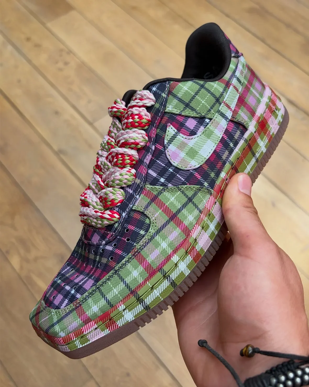 Nike представила квадратные Air Force 1 на Неделе моды в Париже