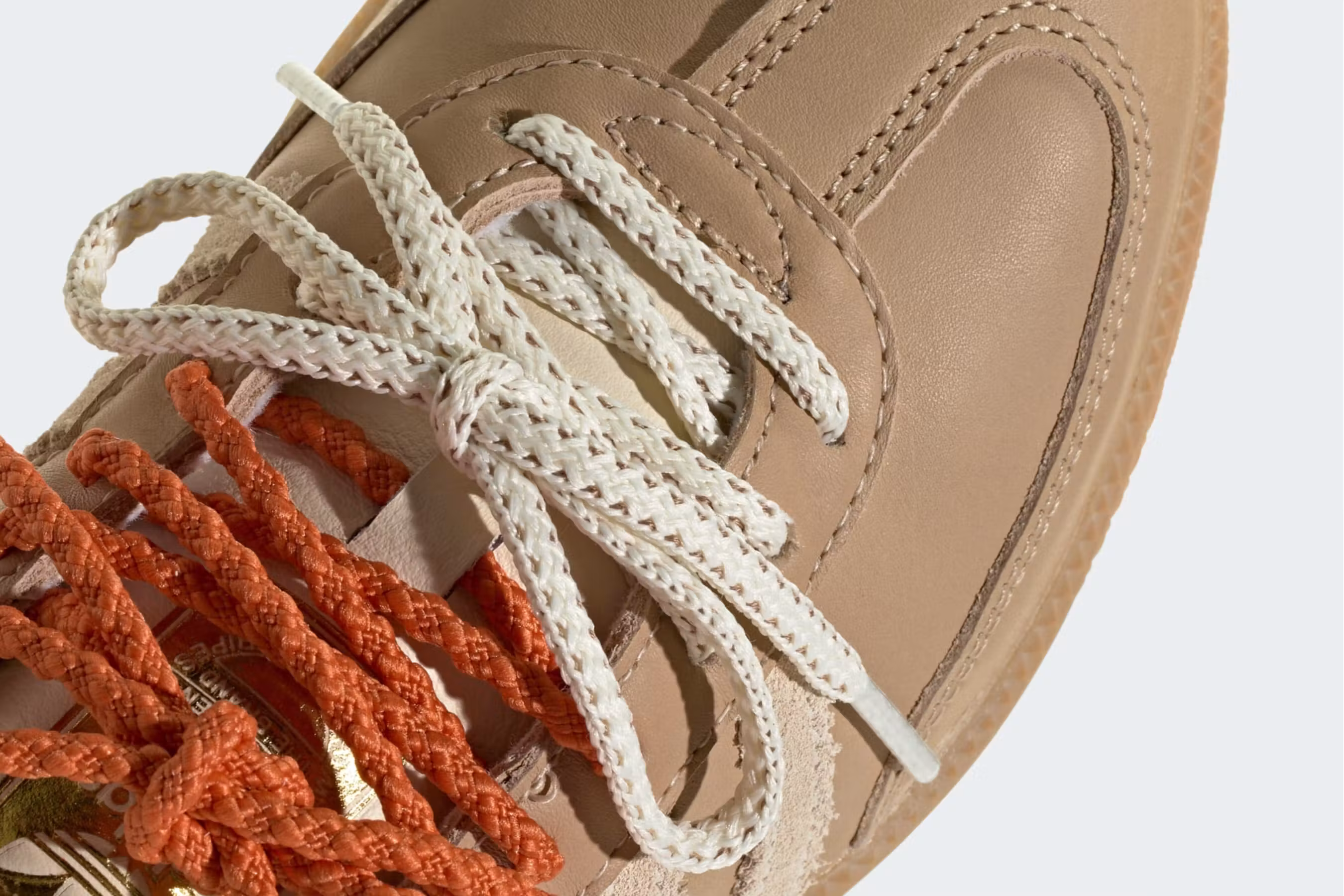 adidas доказывает, что немного Miu Miu и Samba становятся стильными
