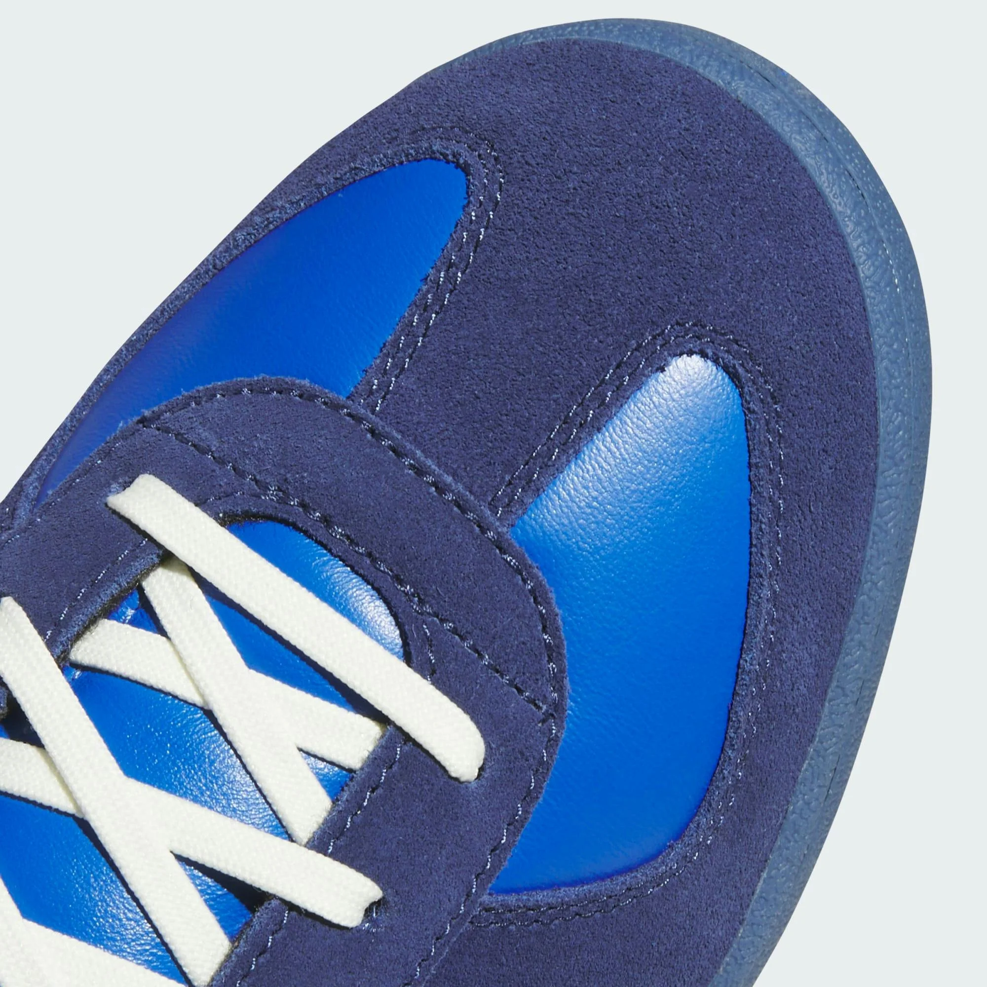 adidas BW Mundial: когда военные тренировки встречают футбол