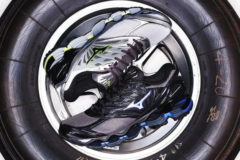 Mizuno Wave Prophecy LS в эксклюзивных цветах KICKS LAB