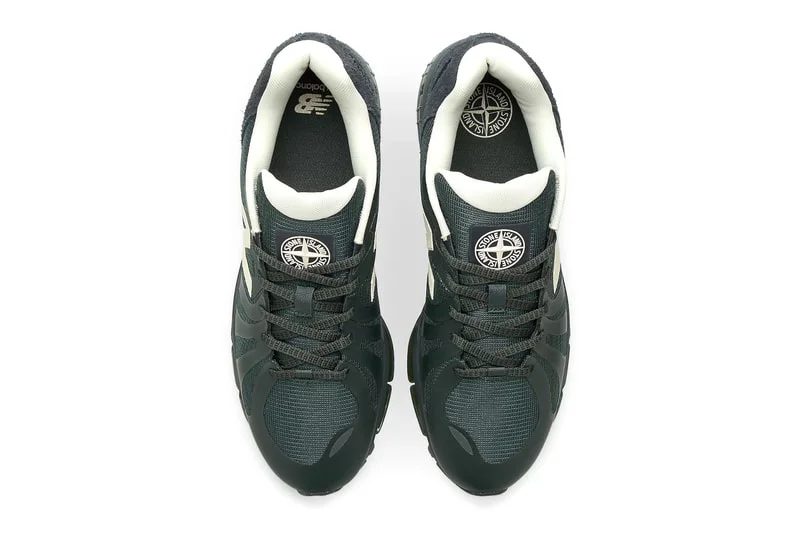 Смотрим на Stone Island x New Balance 1890 "Глубокий лес"