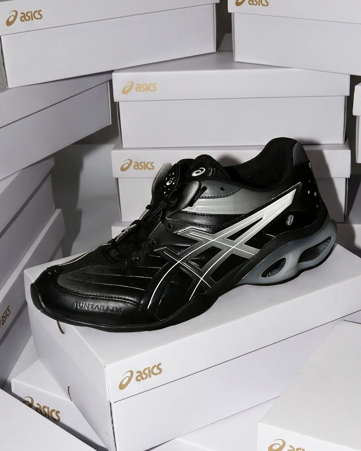 JUNTAE KIM представляет гибрид ASICS GEL-KINETIC FR