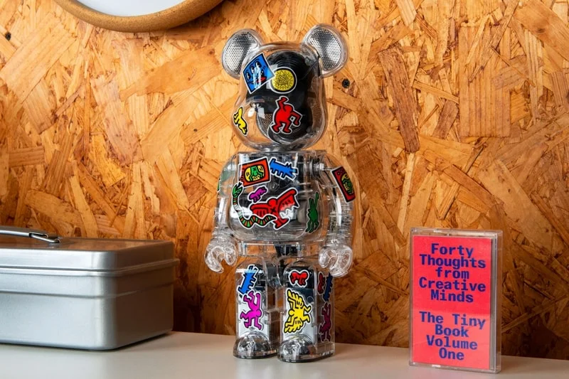 BE@RBRICK выпустит колонку Keith Haring “Pop Shop” 400%