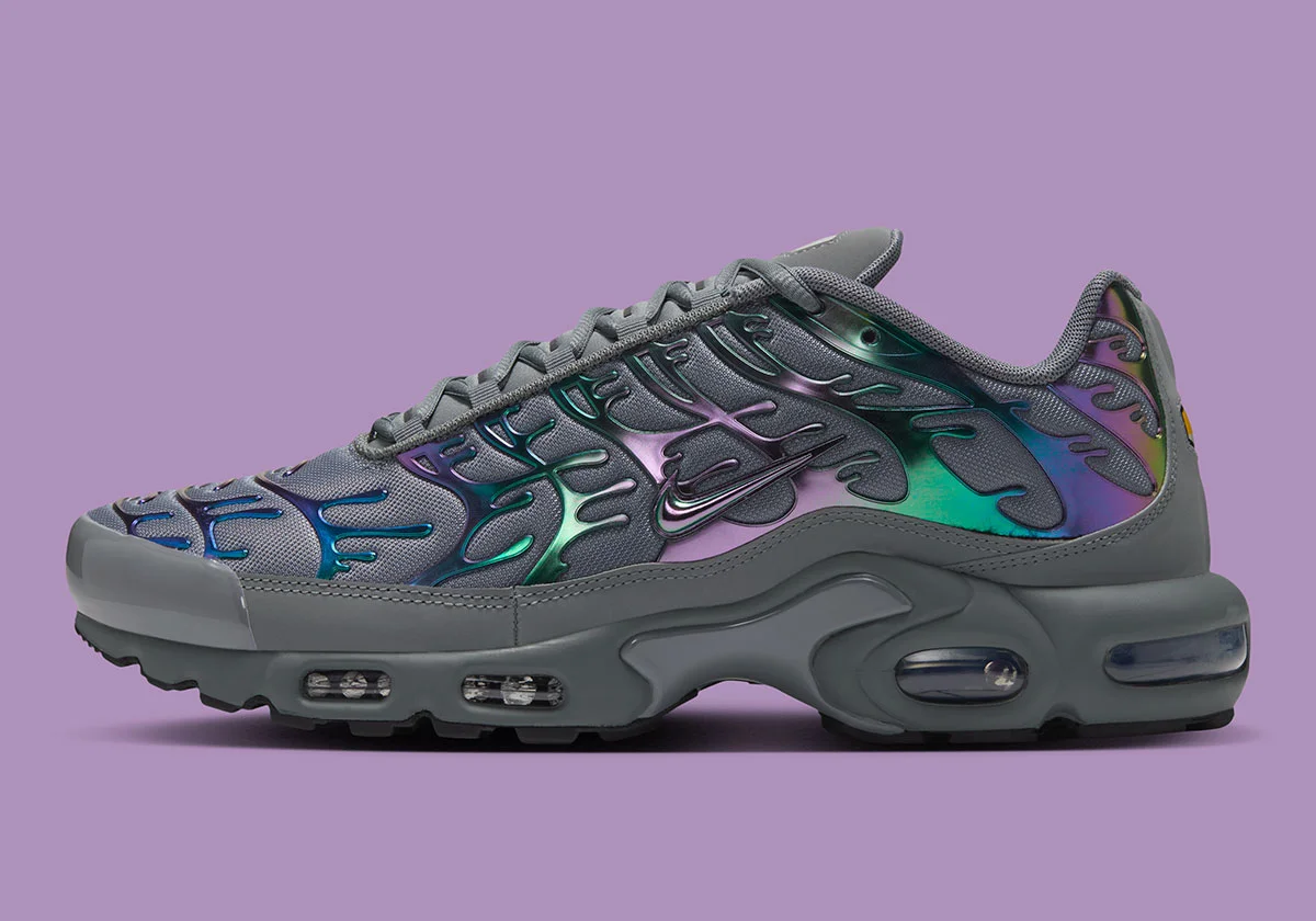 Nike Air Max Plus перевернул свою цветовую гамму «Лавовая лампа» в сером цвете
