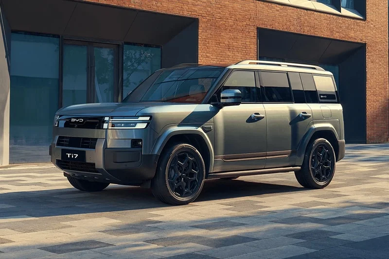 BYD Ti7 — новый флагман в премиум-сегменте SUV с 600 л.с. и запасом хода 79 миль на электротяге
