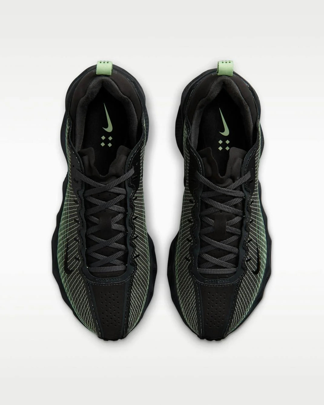 Кроссовки Nike Ava Rover Premium: футуризм в простой форме