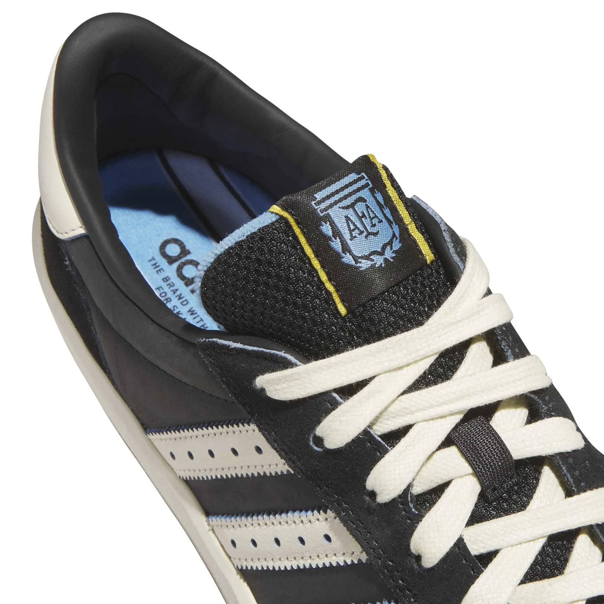 Thrasher x adidas Glenburn “Аргентина” — дань уважения перекрестку скейт-культуры и футбола на чемпионате мира