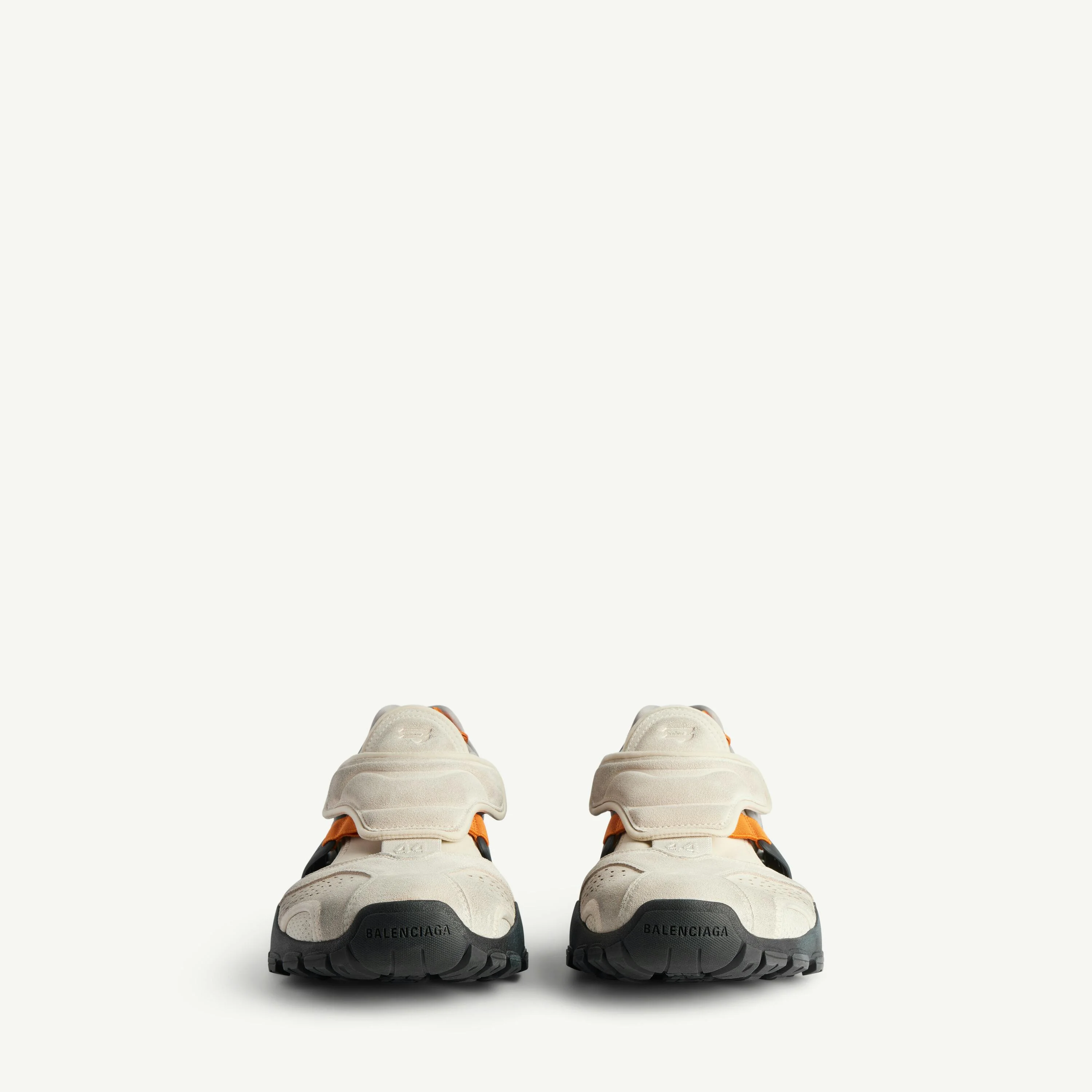 Этот странно нормальный сандал — новая sneaker-версия Balenciaga без Демны