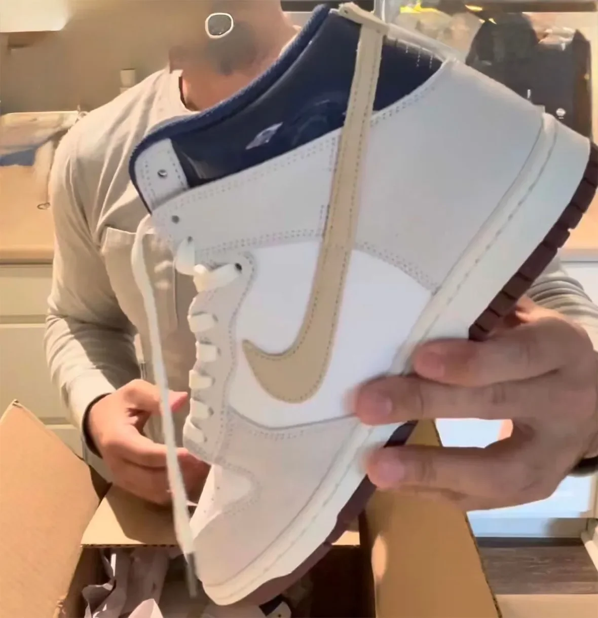 Nike SB Dunk High от Beyond: юбилейный релиз с минималистичным дизайном