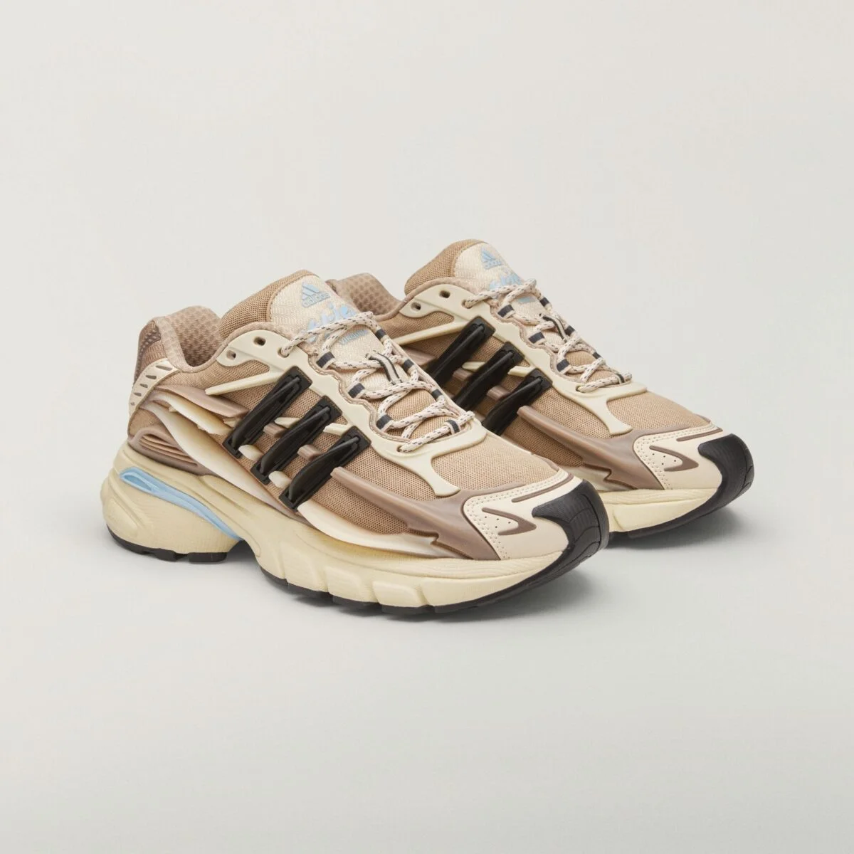 Фаррелл Уильямс x adidas Adistar Jellyfish “Кристальный Песок”