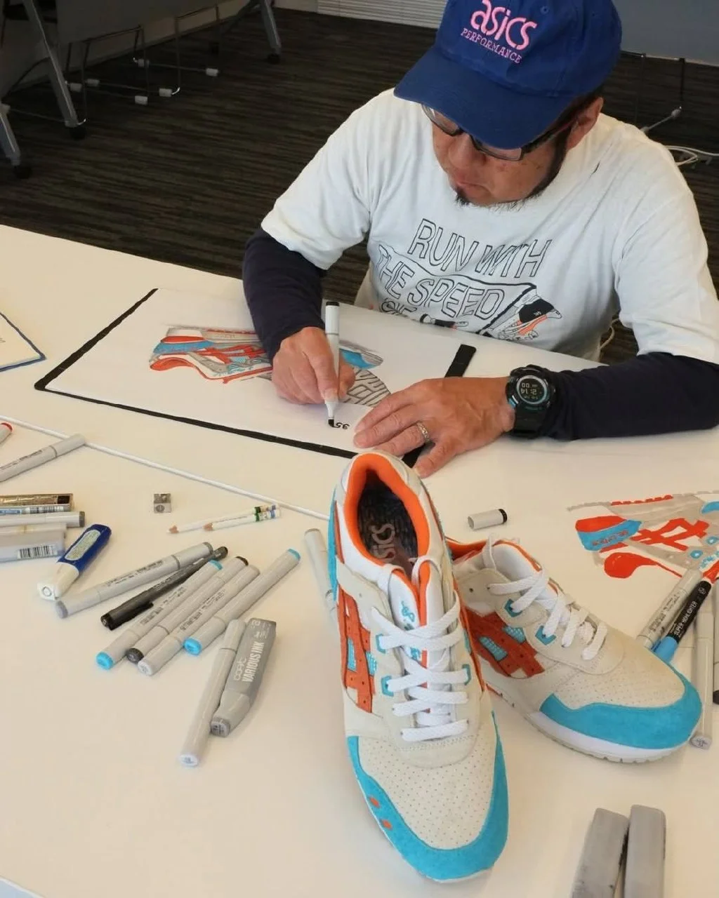 Японские кроссовки Asics GEL-Lyte III: 35 лет и коралловая символика
