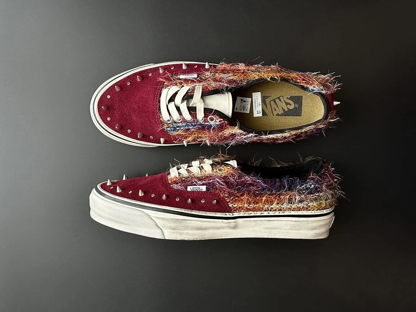 Vans выпустит премиум-коллекцию Authentic “Ibiza” в этом году