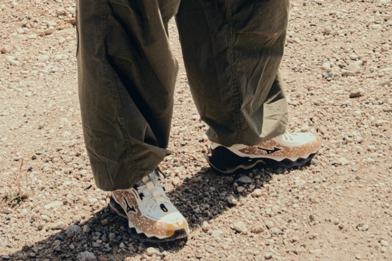 Mizuno запускает кампанию Infinity с коллекцией Wave Prophecy “Burning Dust”
