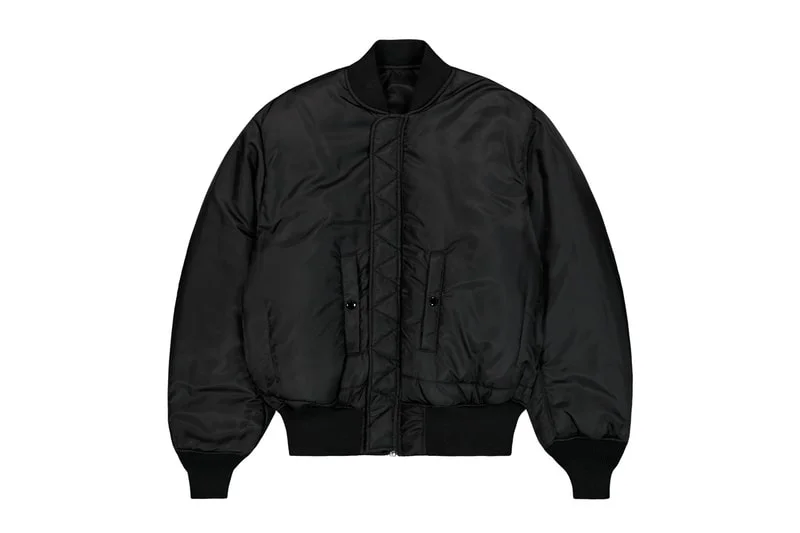 Alpha Industries окутала MA-1, B-15 и CWU-45 в черный цвет с новым “Triple Black Pack”