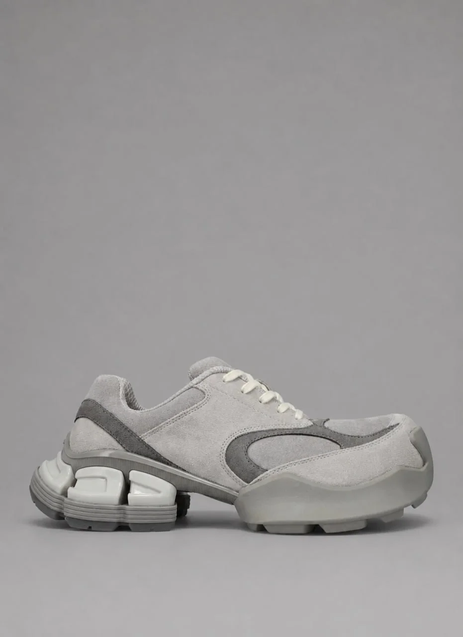 Кроссовки New Balance 99X: золотые модели для уличной культуры