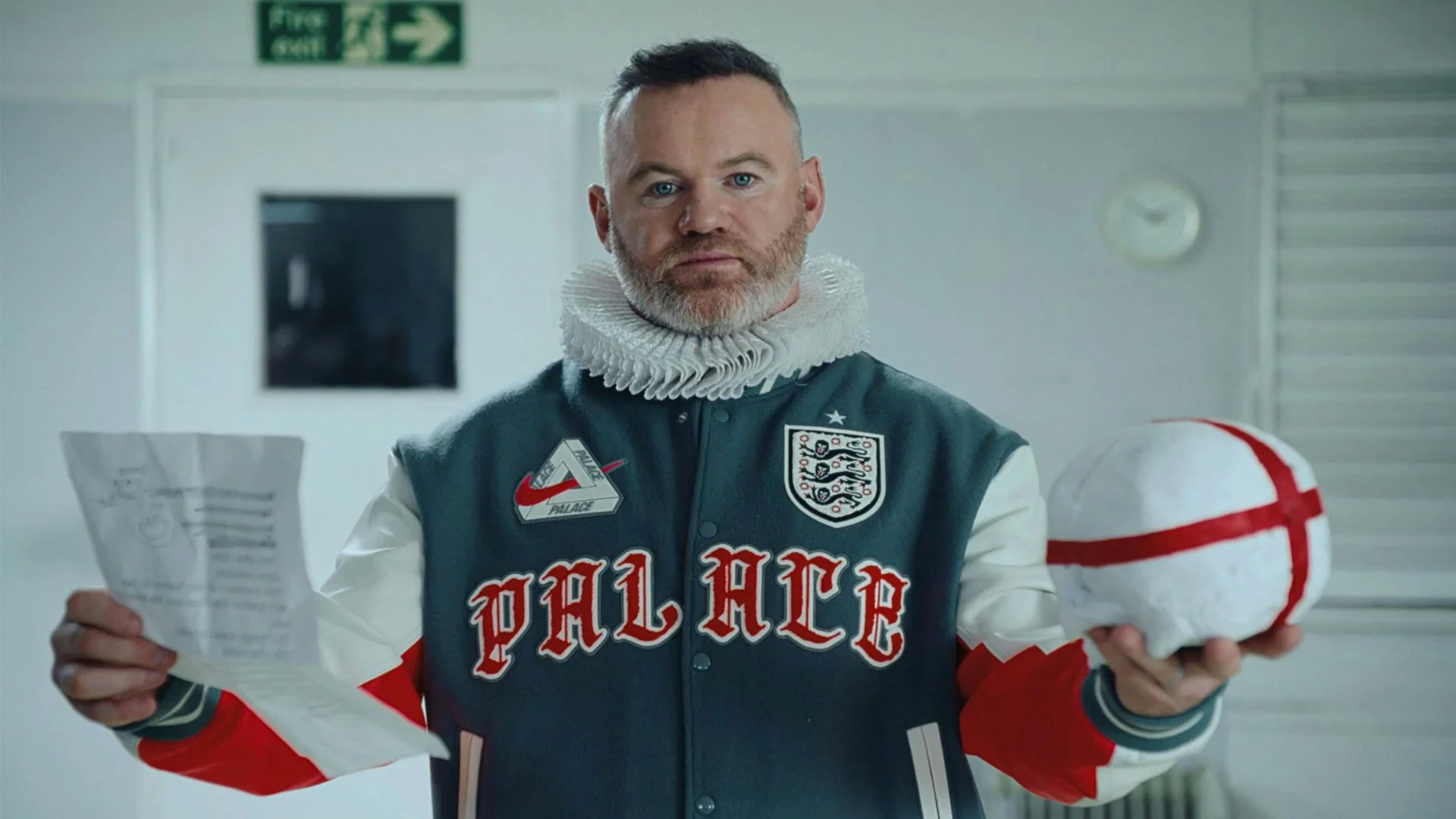 Уэйн Руни читает Шекспира в рекламе Nike x Palace к Чемпионату мира