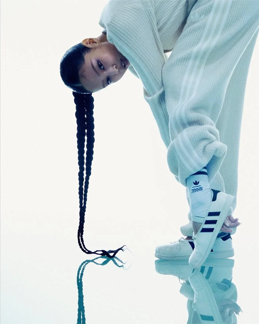 А балеткор когда-нибудь закончится? Adidas и Дженни из BLACKPINK в новой коллаборации
