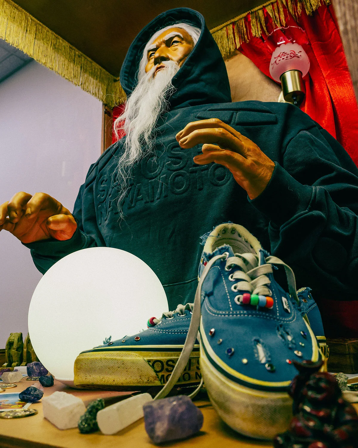 Сатоши Накамото возвращается к Vans Era на ComplexCon