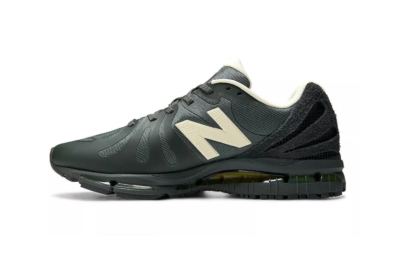 Смотрим на Stone Island x New Balance 1890 "Глубокий лес"
