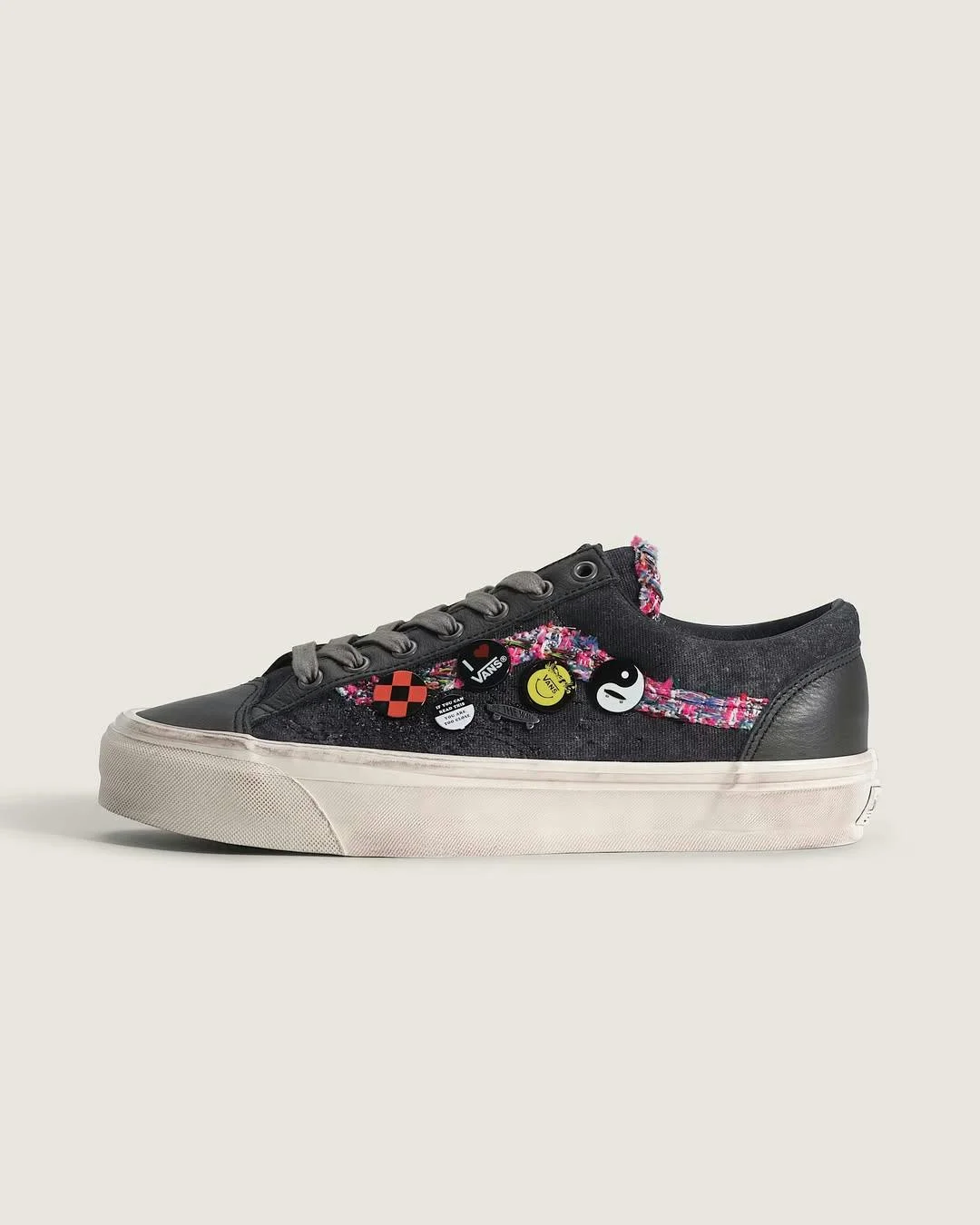 Лучшие скейт-кроссовки Vans в стиле Chanel присоединяются к тёмной стороне