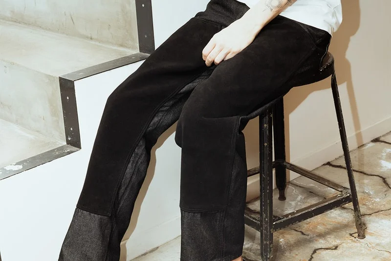 WILD LIFE TAILOR и Wrangler переосмысляют рабочие джинсы в замшевом варианте с двойными коленями